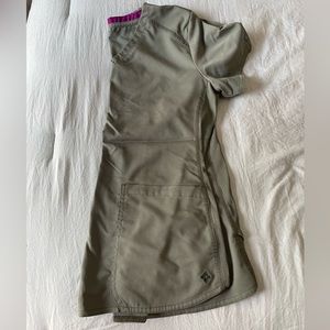 Olive Med Couture scrub top - size small